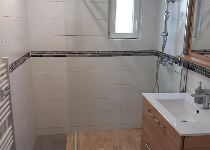 Terrain Avec Mazet Climatise Proche Des Plages - V0847 Chalet *